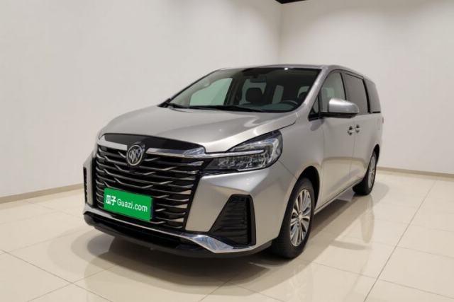 Used Buick GL8 2023 Facelifted Land Cruiser Executive Luxury Version
