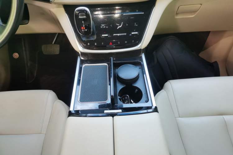 Used Buick GL8 2023 ES Lu Zun Deluxe Model Gear Lever