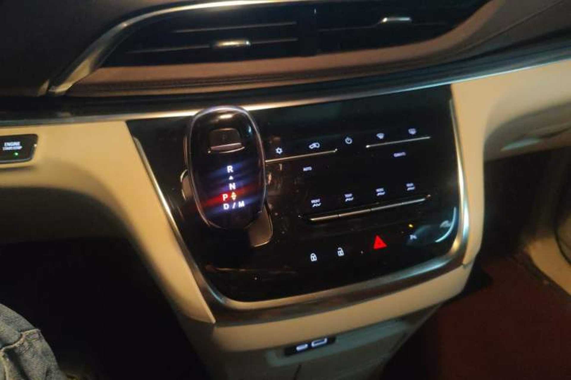 Used Buick GL8 2023 Land Executive Class Smart Enjoyment Model Gear Lever
