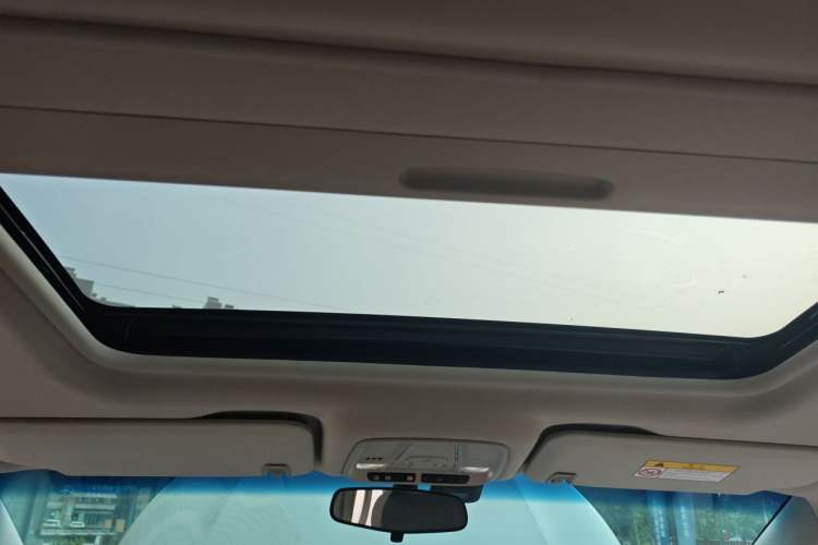 Used Buick GL8 2023 ES Lu Zun Comfort Model Headliner