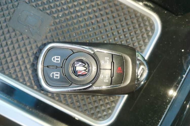 Used Buick GL8 2023 ES Lu Zun Deluxe Model Interior 1