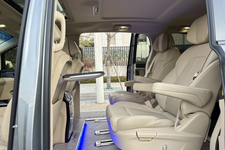 Used Buick GL8 2023 ES Lu Zun Deluxe Model Interior 5