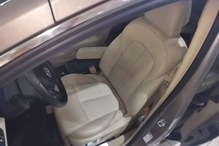Used Buick GL8 2023 ES Lu Zun Deluxe Model Left Front Seat