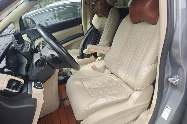 Used Buick GL8 2023 Land Business Class Smart Deluxe Model Left Front Seat