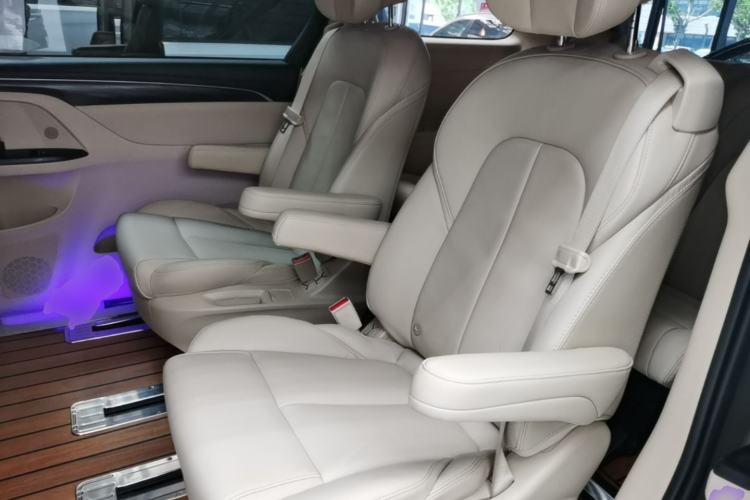 Used Buick GL8 2023 ES Lu Zun Deluxe Model Left Rear Seat