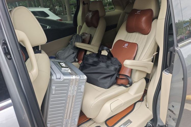 Used Buick GL8 2023 Land Business Class Smart Deluxe Model Left Rear Seat