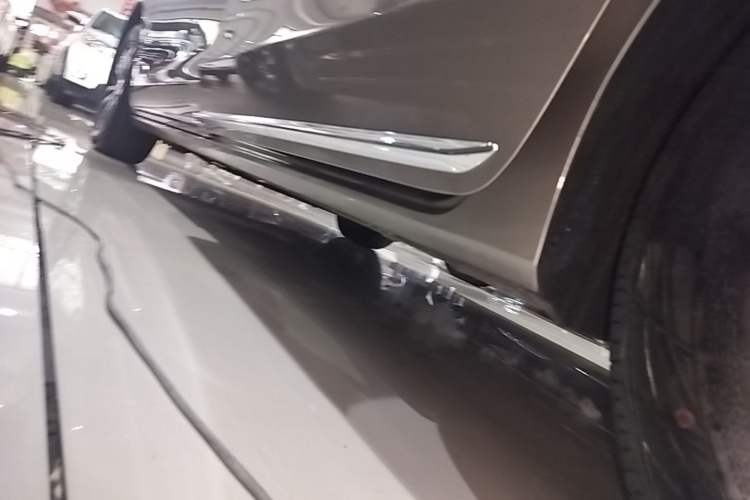 Used Buick GL8 2023 ES Lu Zun Deluxe Model Left Side Sill