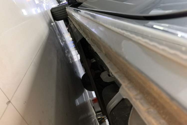 Used Buick GL8 2023 Land Executive Class Smart Enjoyment Model Left Side Sill