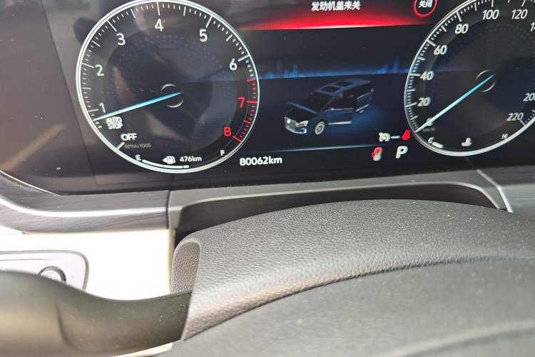 Used Buick GL8 2023 ES Lu Zun Comfort Model Odometer Close Up