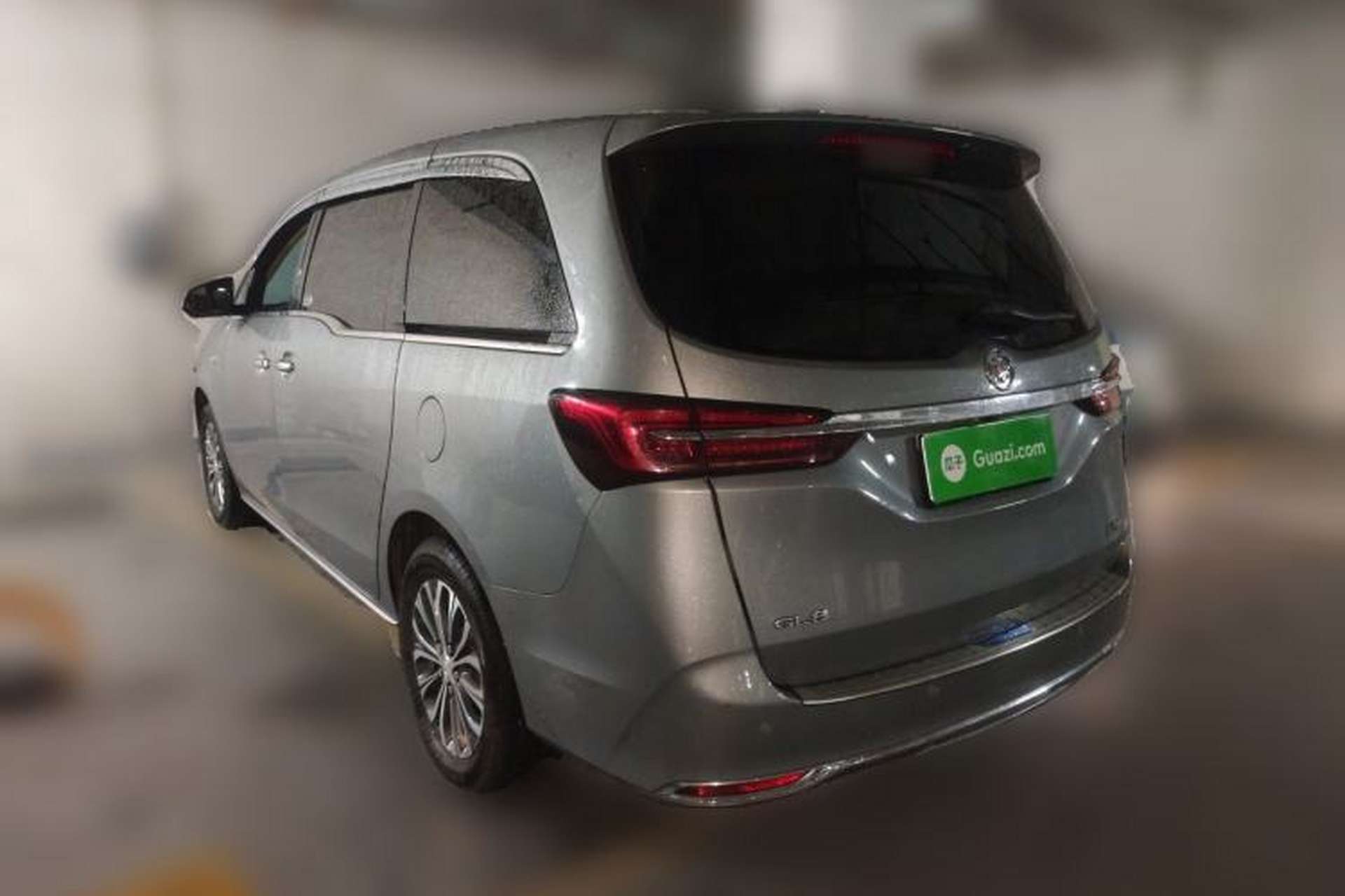 Used Buick GL8 2023 Facelifted Land Cruiser Executive Luxury Version Rear Left 45 Deg