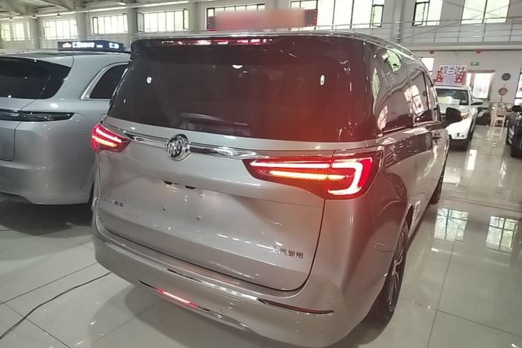 Used Buick GL8 2023 ES Lu Zun Deluxe Model Rear Right 45 Deg