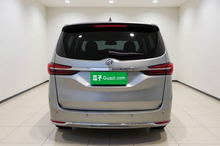 Used Buick GL8 2023 Facelifted Land Cruiser Executive Luxury Version Rear