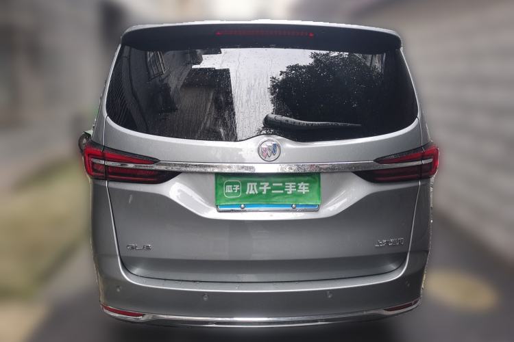 Used Buick GL8 2023 Facelifted Land Cruiser Executive Luxury Version Rear