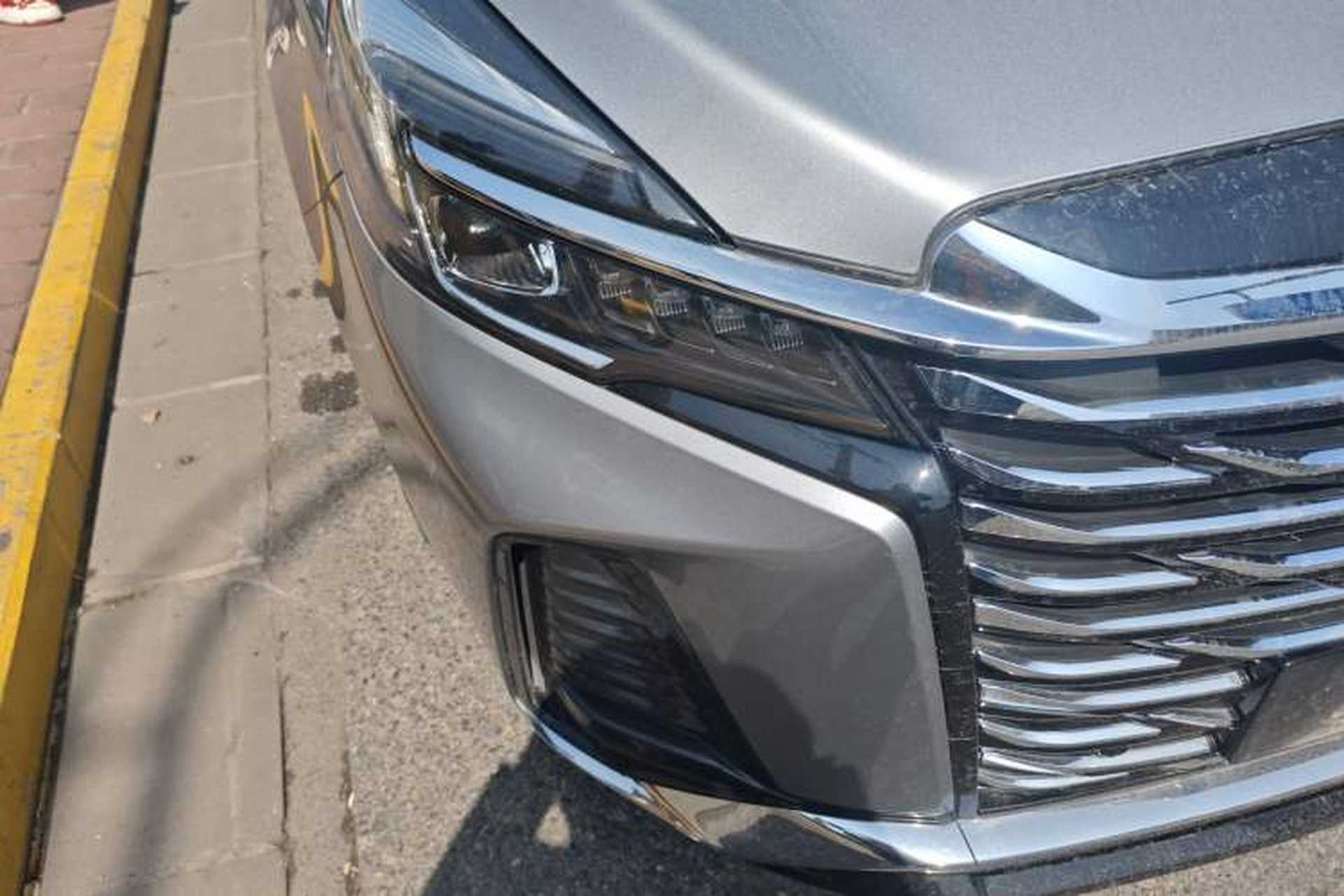 Used Buick GL8 2023 Land Executive Class 652T Luxury Model Right Front Headlight
