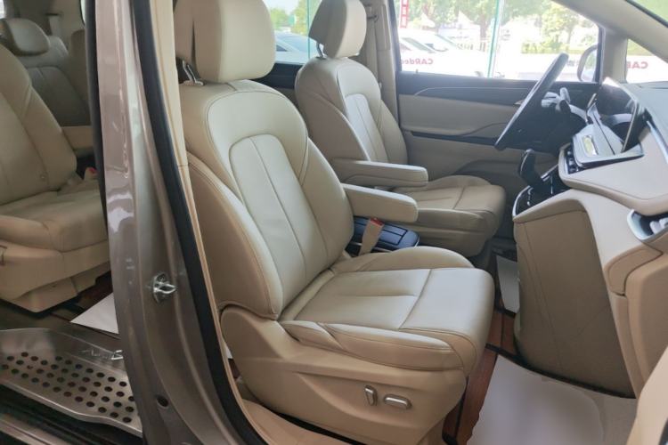 Used Buick GL8 2023 ES Lu Zun Deluxe Model Right Front Seat