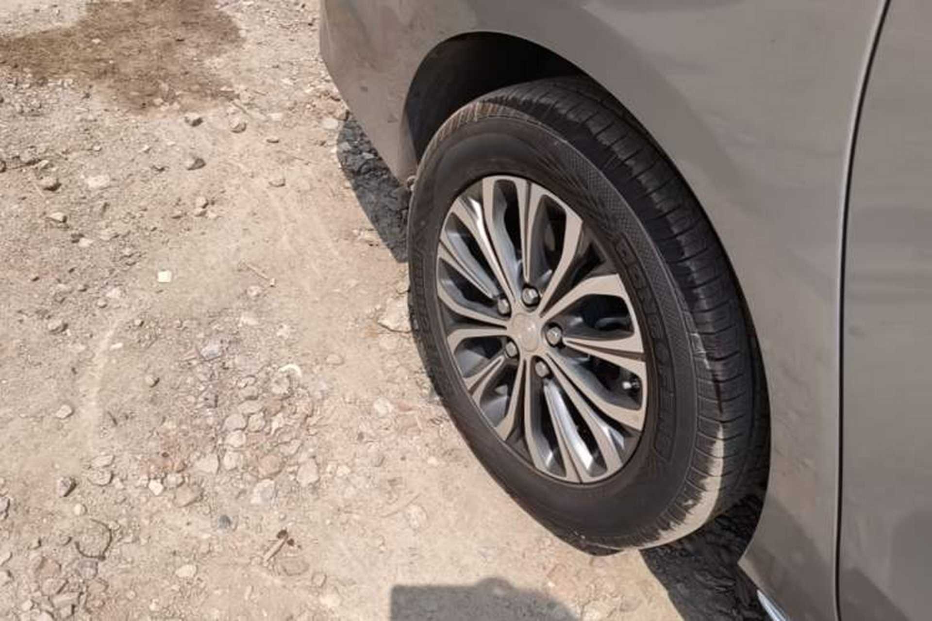 Used Buick GL8 2023 Land Executive Class Comfort Model Right Rear Wheel Hub
