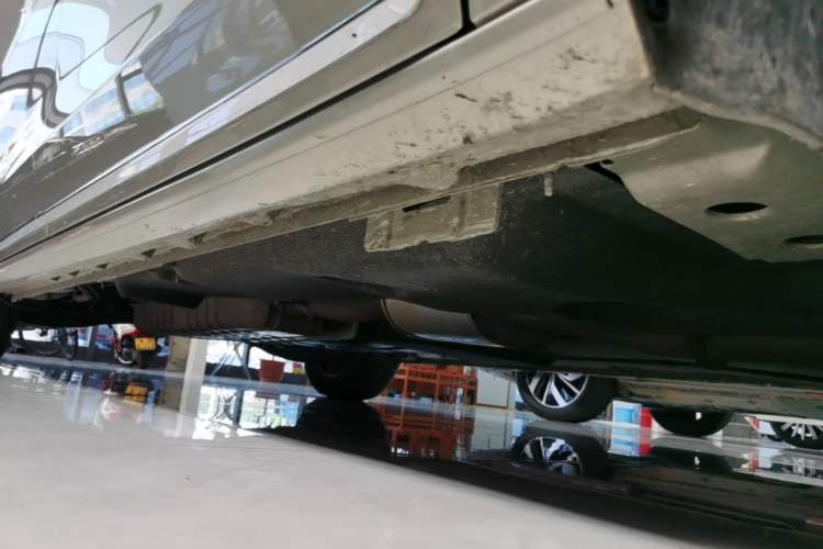 Used Buick GL8 2023 ES Lu Zun Deluxe Model Right Side Sill