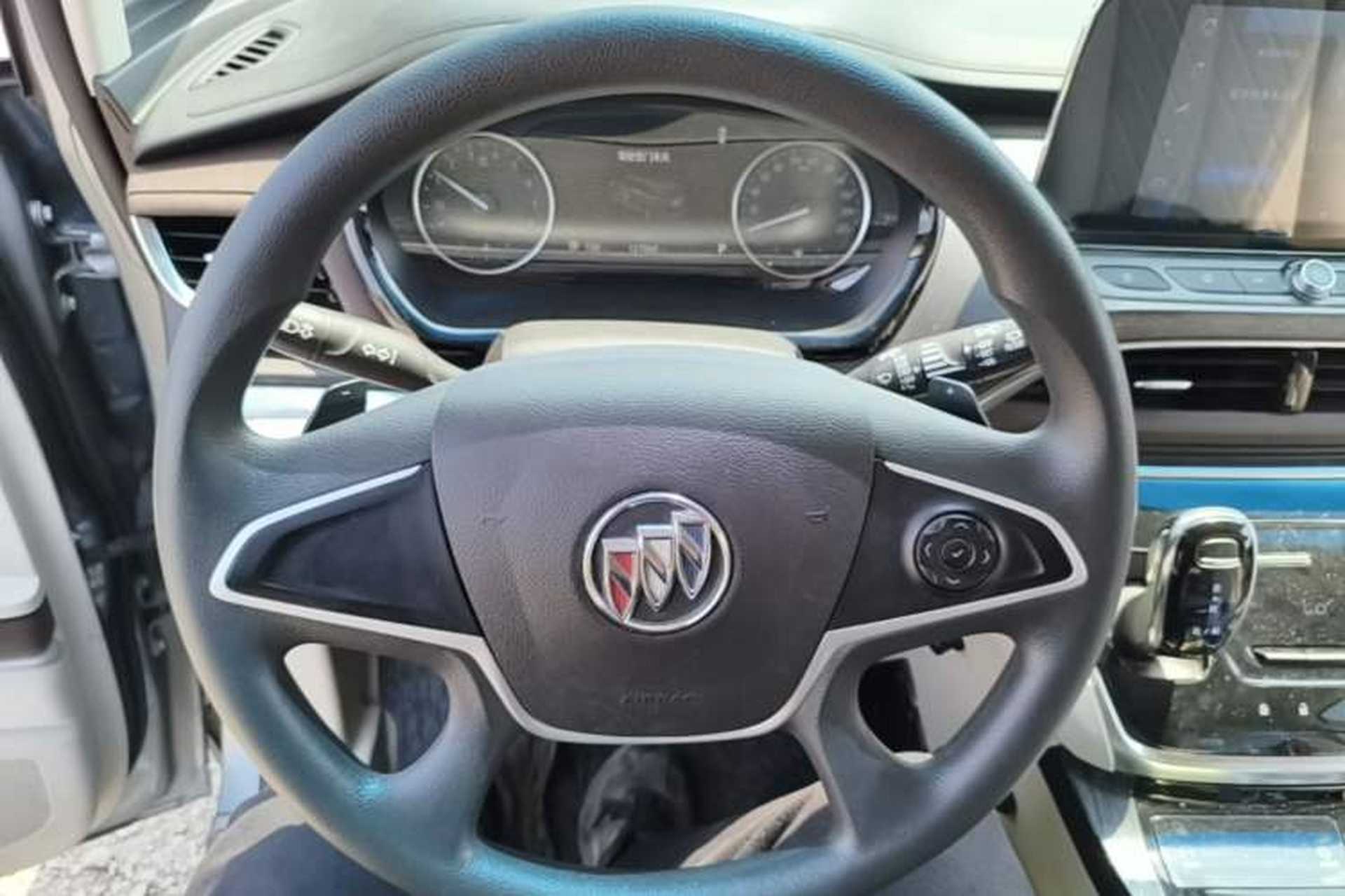 Used Buick GL8 2023 Land Executive Class Comfort Model Steering Wheel