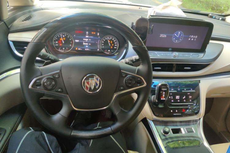 Used Buick GL8 2023 Facelifted Land Cruiser Executive Luxury Version Steering Wheel