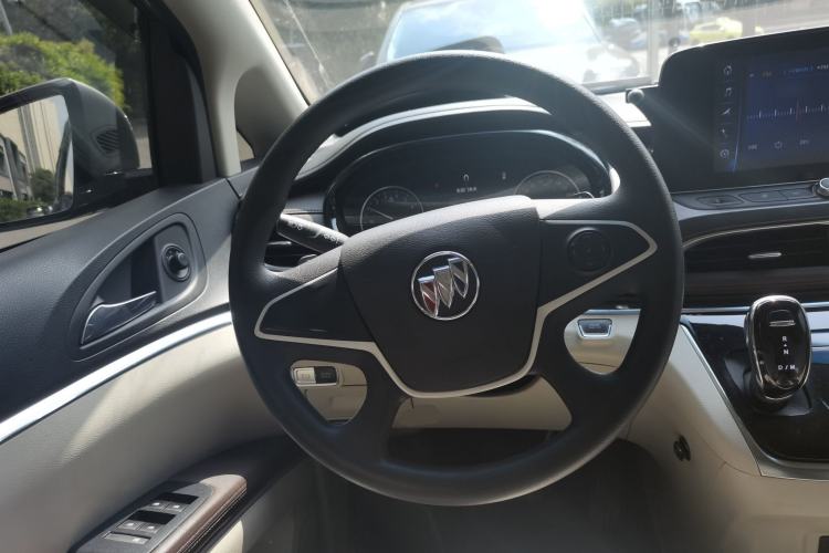 Used Buick GL8 2023 Land Executive Class Comfort Model Steering Wheel