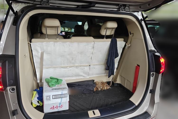 Used Buick GL8 2023 ES Lu Zun Deluxe Model Trunk