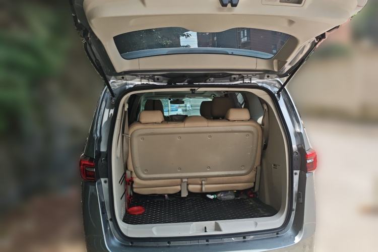 Used Buick GL8 2023 Land Executive Class Comfort Model Trunk