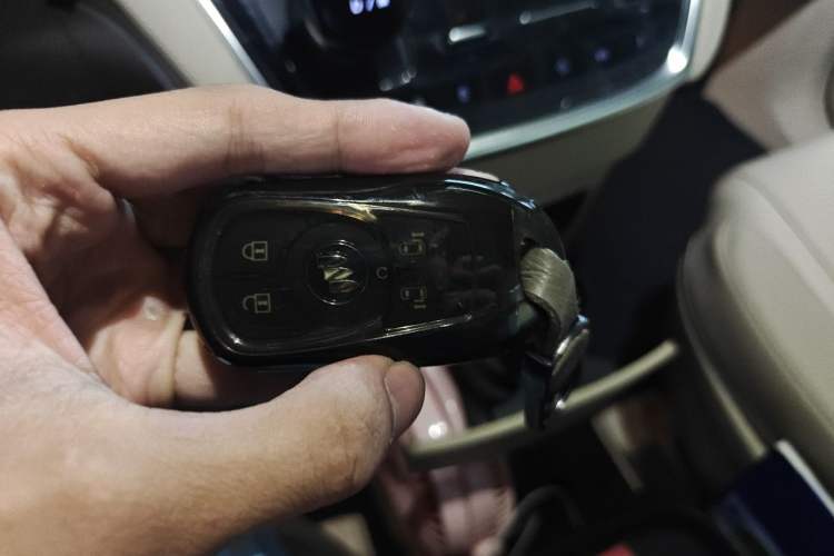 Used Buick GL8 2023 ES Lu Zun Deluxe Model Vehicle Key