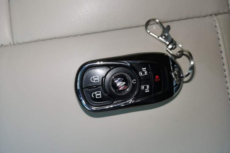 Used Buick GL8 2023 ES Lu Zun Deluxe Model Vehicle Key