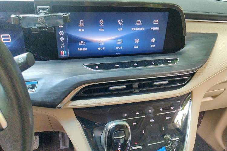 Used Buick GL8 2023 ES Lu Zun Deluxe Model Audio And AC Panel