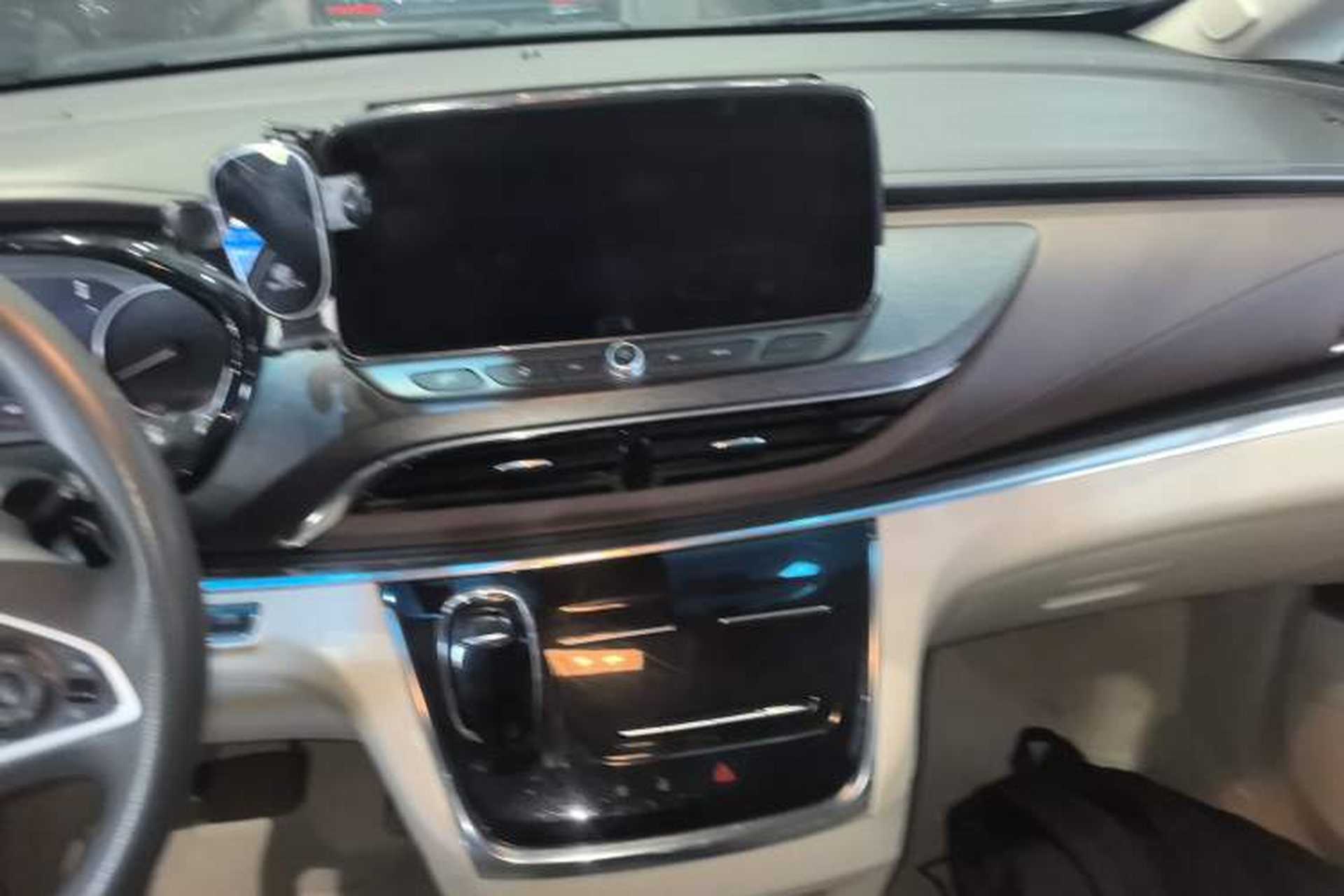 Used Buick GL8 2023 Land Executive Class Smart Enjoyment Model Audio And AC Panel
