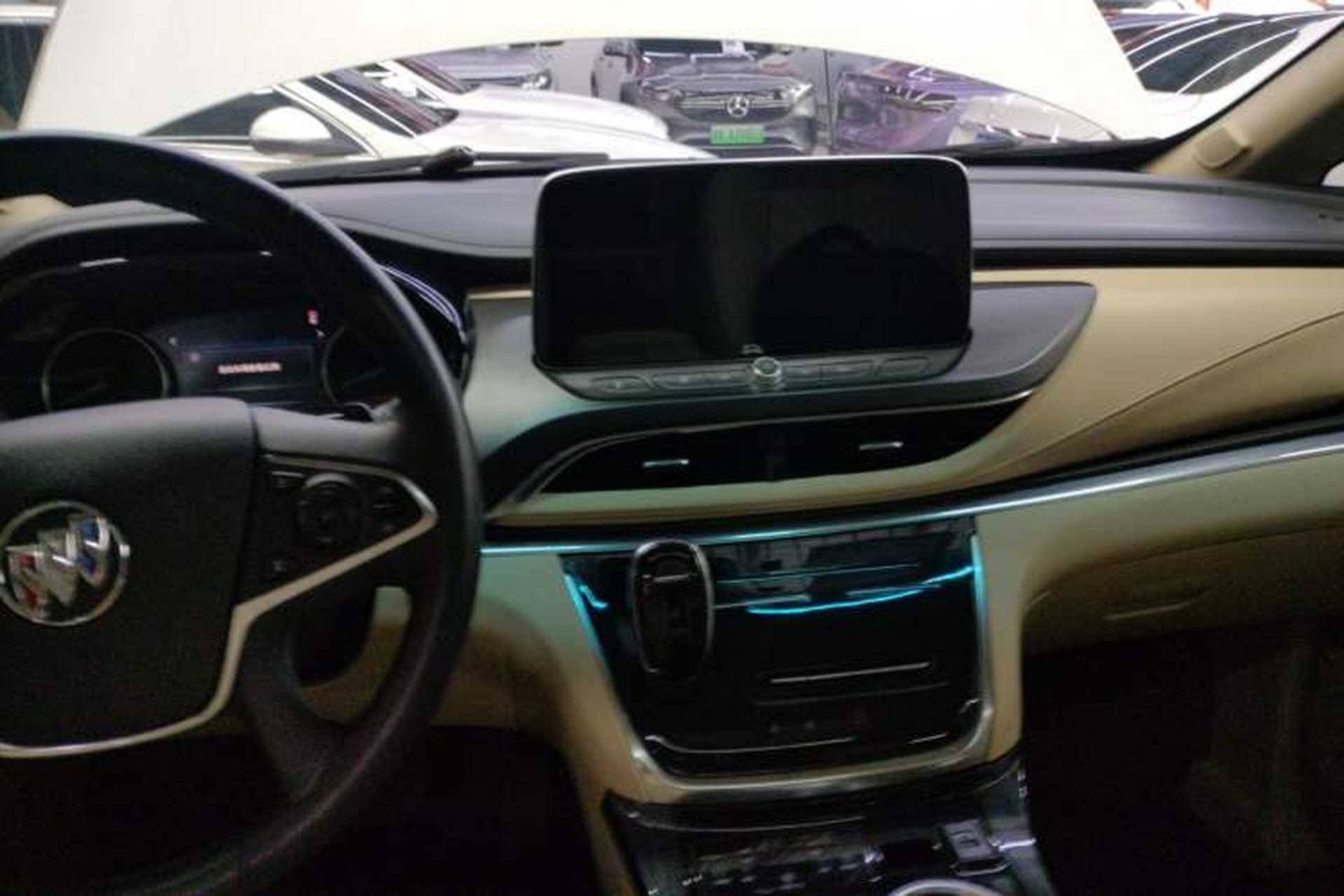 Used Buick GL8 2023 Facelifted Land Cruiser Executive Luxury Version Audio And AC Panel