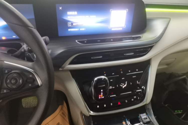 Used Buick GL8 2023 ES Lu Zun Comfort Model Audio And AC Panel