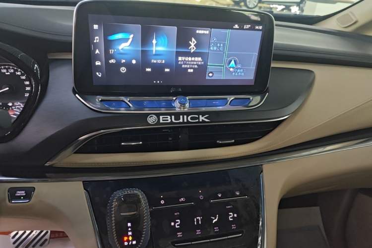 Used Buick GL8 2023 Facelifted Land Cruiser Executive Luxury Version Audio And AC Panel