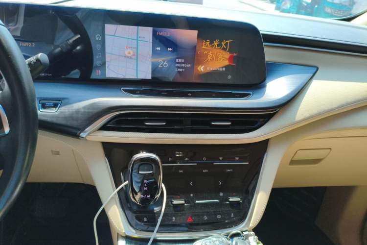 Used Buick GL8 2023 ES Lu Zun Flagship Model Audio And AC Panel