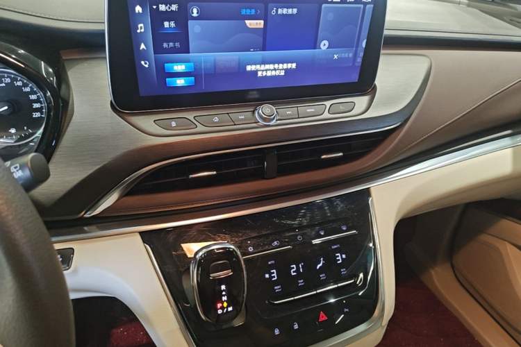 Used Buick GL8 2023 Land Executive Class Smart Enjoyment Model Audio And AC Panel
