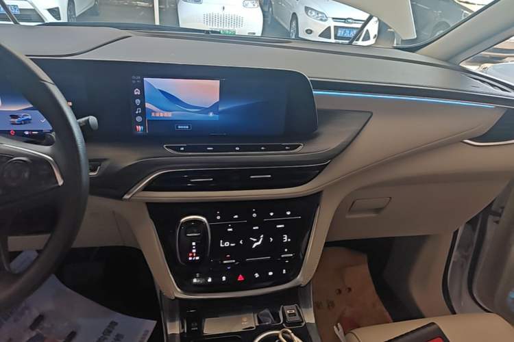 Used Buick GL8 2023 ES Lu Zun Comfort Model Audio And AC Panel