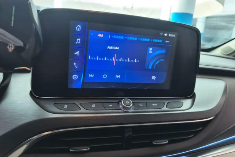 Used Buick GL8 2023 Land Executive Class Comfort Model Audio And AC Panel