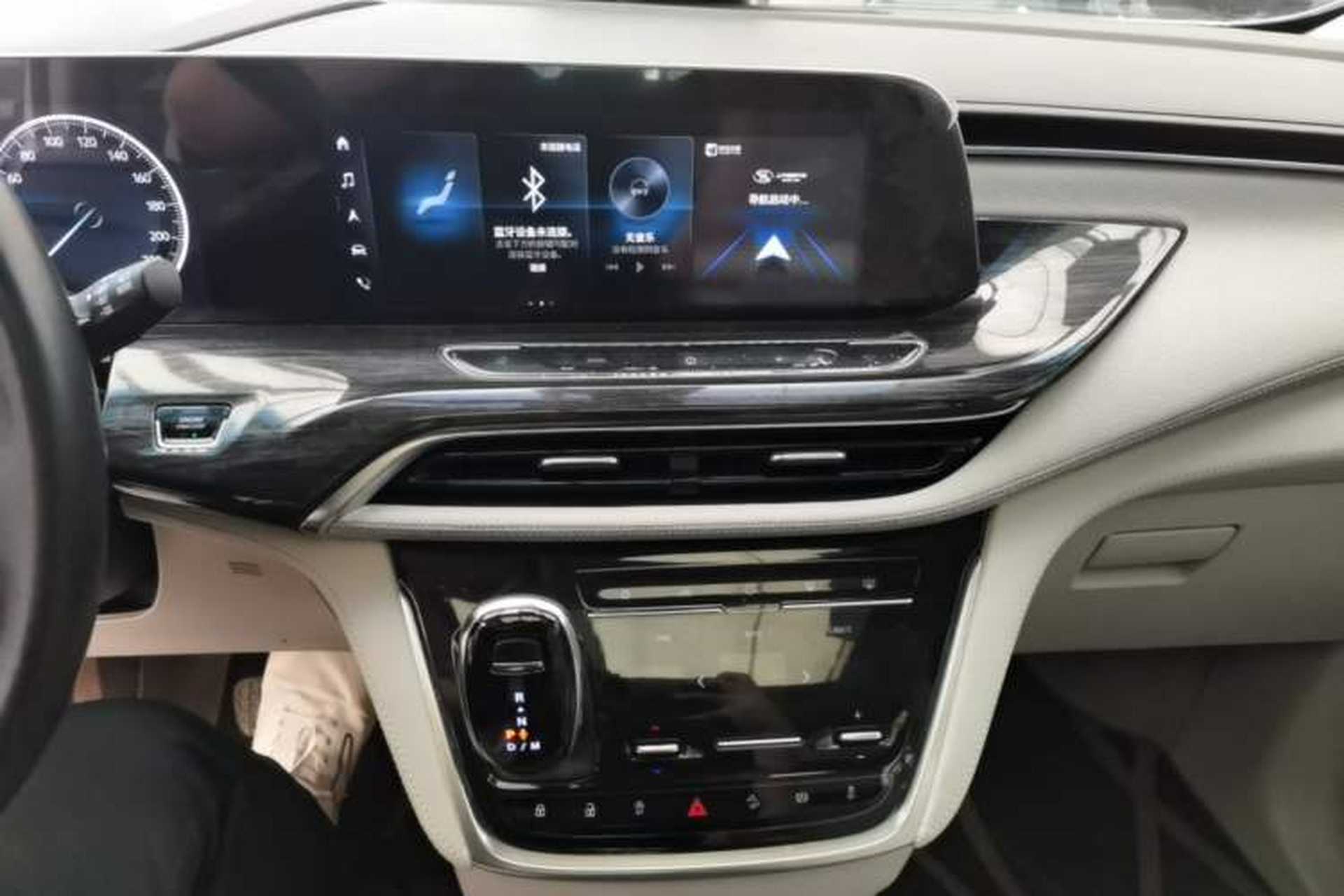 Used Buick GL8 2023 ES Lu Zun Deluxe and Yue Edition Audio And AC Panel