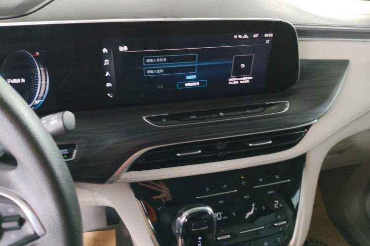 Used Buick GL8 2023 ES Lu Zun Comfort Model Audio And AC Panel