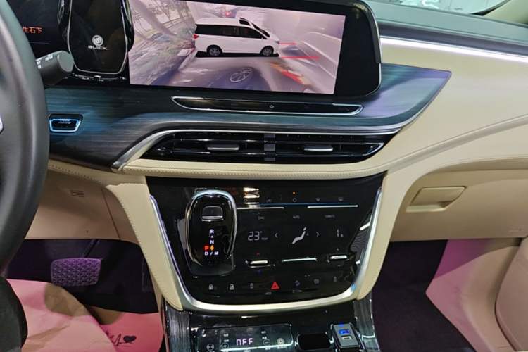 Used Buick GL8 2023 ES Lu Zun Deluxe Model Audio And AC Panel