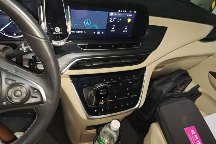 Used Buick GL8 2023 ES Lu Zun Luxury Edition and Yue Version Audio And AC Panel