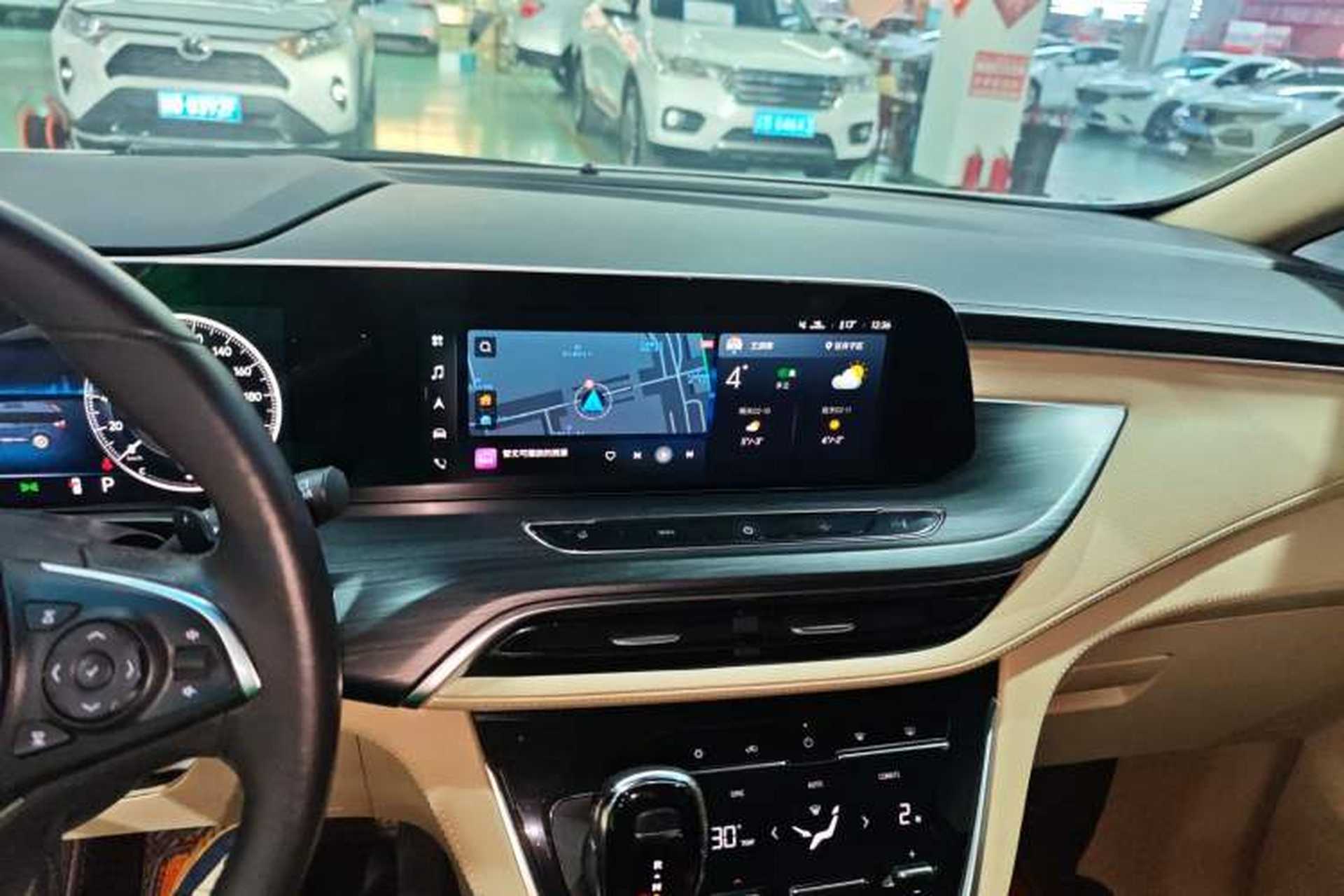Used Buick GL8 2023 ES Lu Zun Deluxe Model Audio And AC Panel