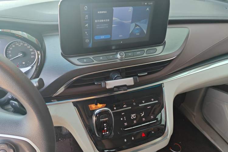 Used Buick GL8 2023 Land Executive Class Comfort Model Audio And AC Panel
