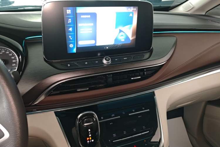 Used Buick GL8 2023 Land Executive Class Comfort Model Audio And AC Panel