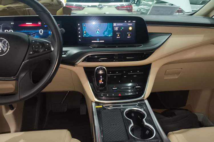 Used Buick GL8 2023 ES Lu Zun Deluxe Model Audio And AC Panel