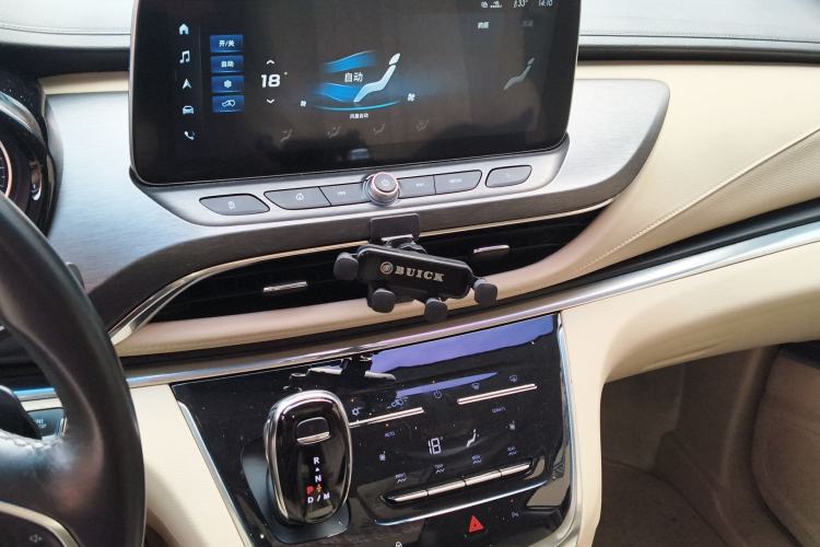 Used Buick GL8 2023 Facelifted Land Cruiser Executive Luxury Version Audio And AC Panel