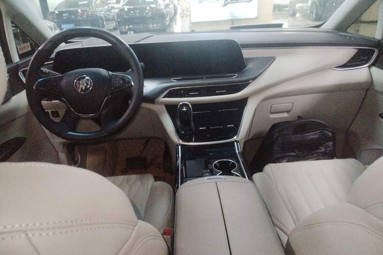 Used Buick GL8 2023 ES Lu Zun Comfort Model Center Console