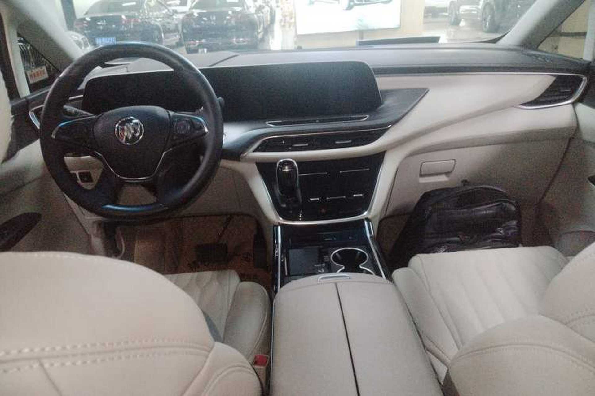 Used Buick GL8 2023 ES Lu Zun Comfort Model Center Console