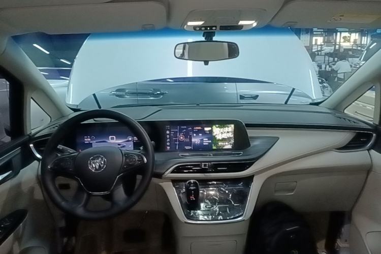 Used Buick GL8 2023 ES Lu Zun Comfort Model Center Console