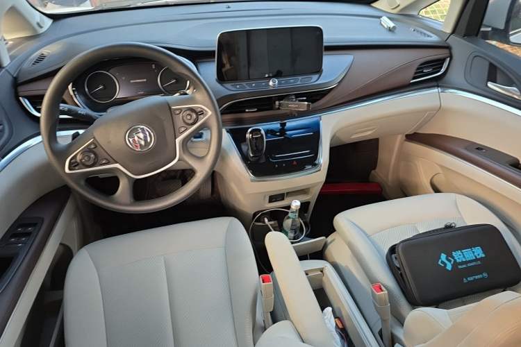 Used Buick GL8 2023 Land Executive Class Smart Enjoyment Model Center Console